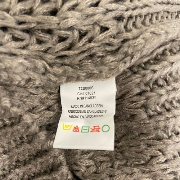 Cloth by Design Pointelle Turtle Neck Knit Sweater - Picture 8 of 9